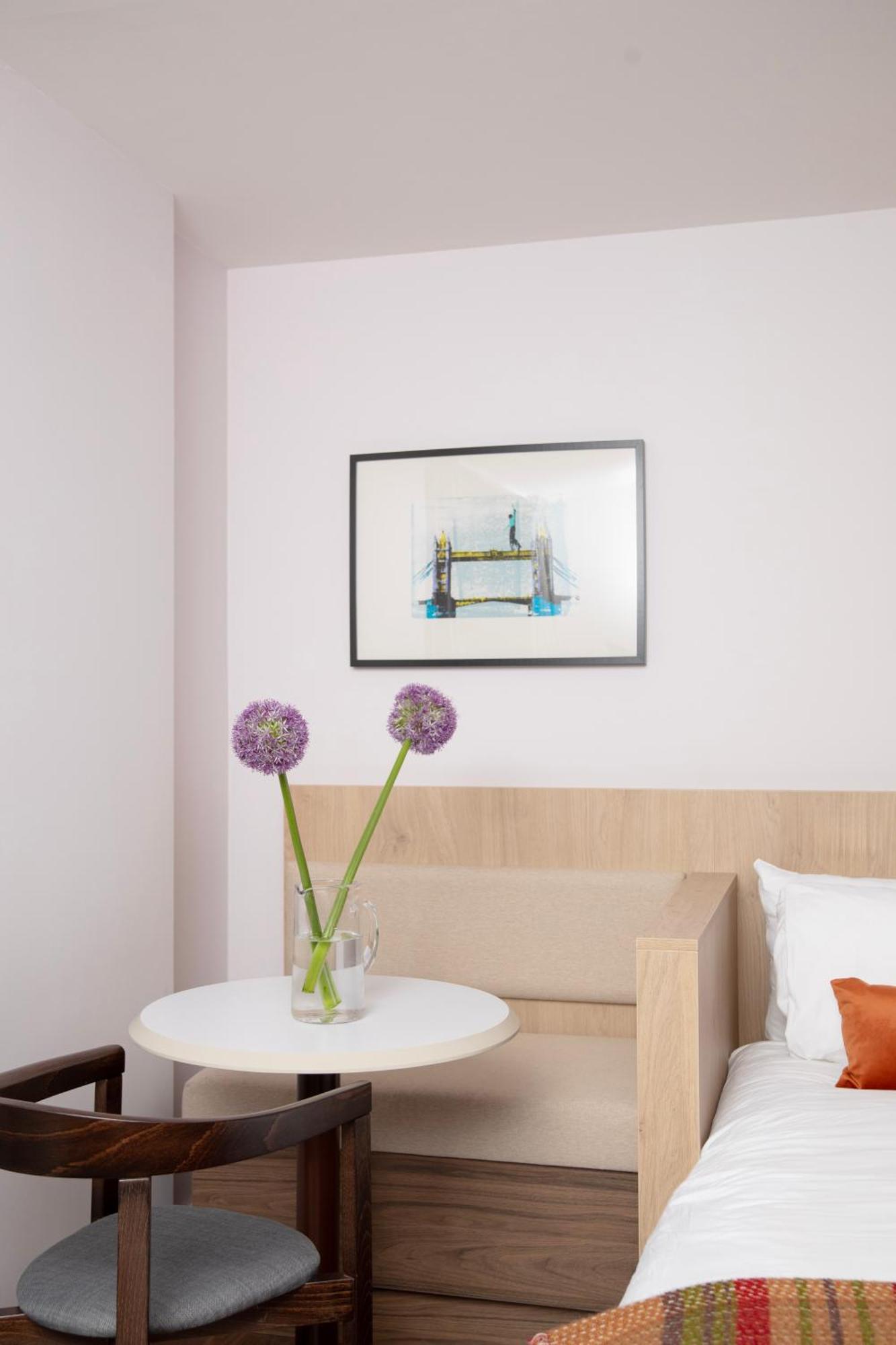 Bob W Tower Hill Residences London Exterior photo